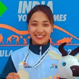 Borrowing wheels to compete, Ladakh's only woman cyclist wins silver medal in Khelo India Games