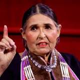 Sacheen Littlefeather, Native American Activist Who Declined Marlon Brando's Oscar for 'The Godfather,' Dies at 75