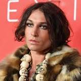 'The Flash' star Ezra Miller seeks treatment for 'complex, mental health issues,' apologizes for behavior