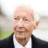 What made Lester Piggott the greatest jockey? Get in touch with your memories