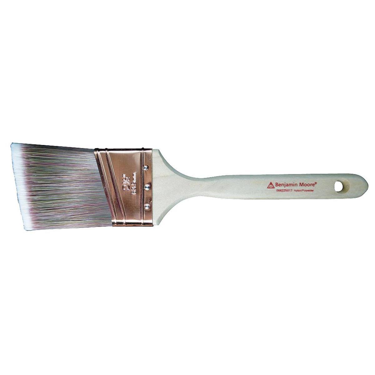 Benjamin Moore 066215017 Paint Brush - 1 1/2"