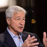Jamie Dimon Says US Consumers Still Have Six to Nine Months of Spending Power