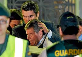 Bartomeu Muñoz, al ser detenido por la Guardia Civil